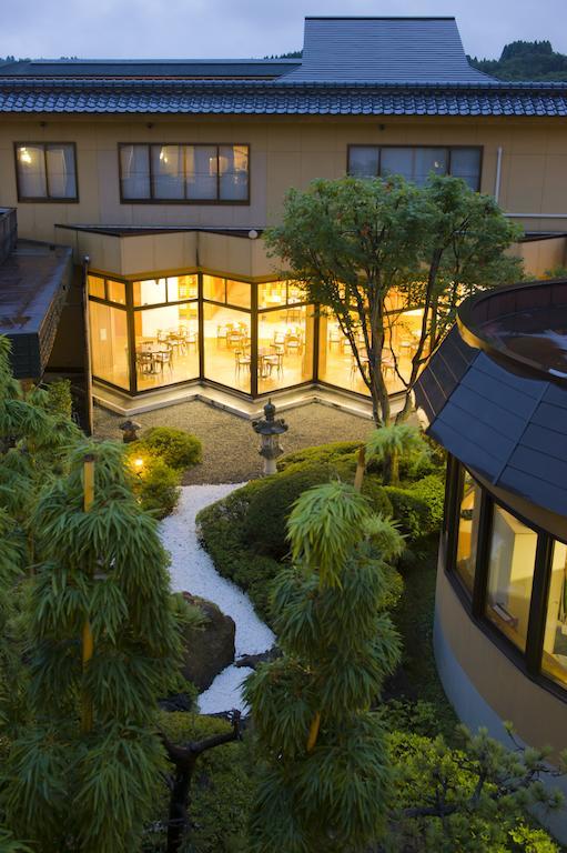 Akita Onsen Plaza Hotell Exteriör bild