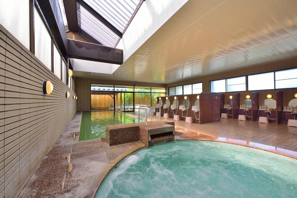 Akita Onsen Plaza Hotell Exteriör bild