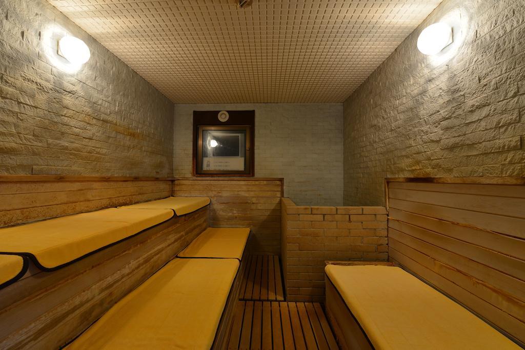 Akita Onsen Plaza Hotell Exteriör bild